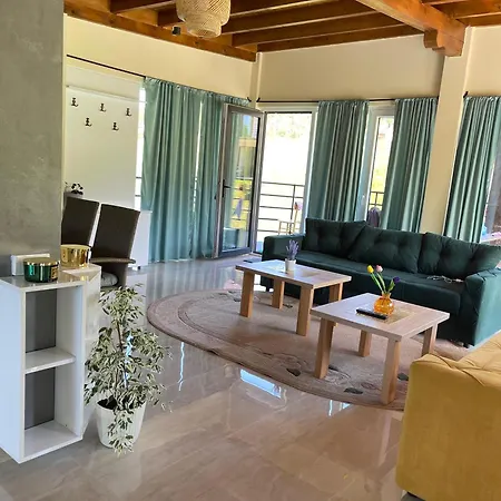 Moderna Kuca Hébergement de vacances Bajina Basta