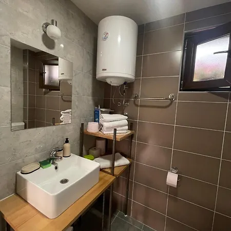 Moderna Kuca Hébergement de vacances *