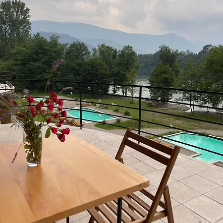 Moderna Kuca Hébergement de vacances *