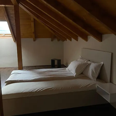 Moderna Kuca Hébergement de vacances