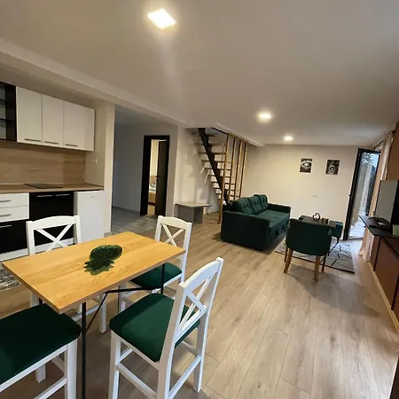 Moderna Kuca Hébergement de vacances