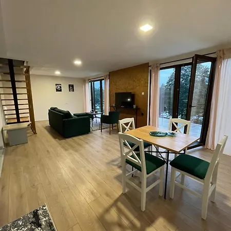 Hébergement de vacances Moderna Kuca