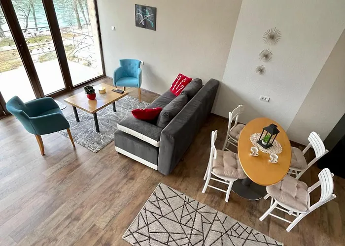 펜션 Moderna Kuca *