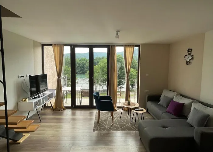 펜션 Moderna Kuca *