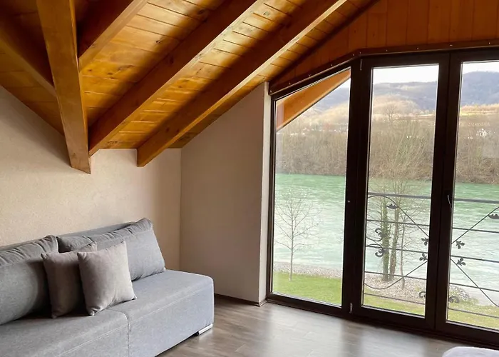 Moderna Kuca 펜션 바이나 바슈타