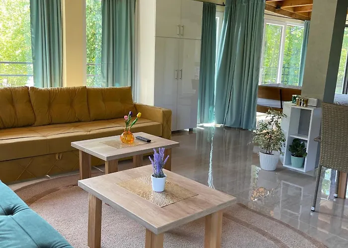 Moderna Kuca 펜션 바이나 바슈타