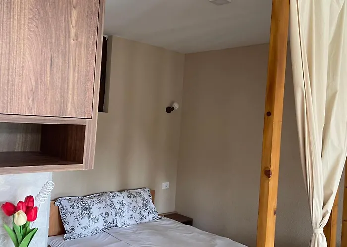 Moderna Kuca 펜션 바이나 바슈타